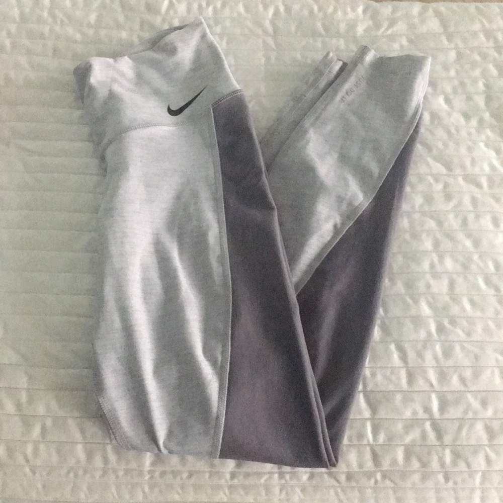 Nike leggings